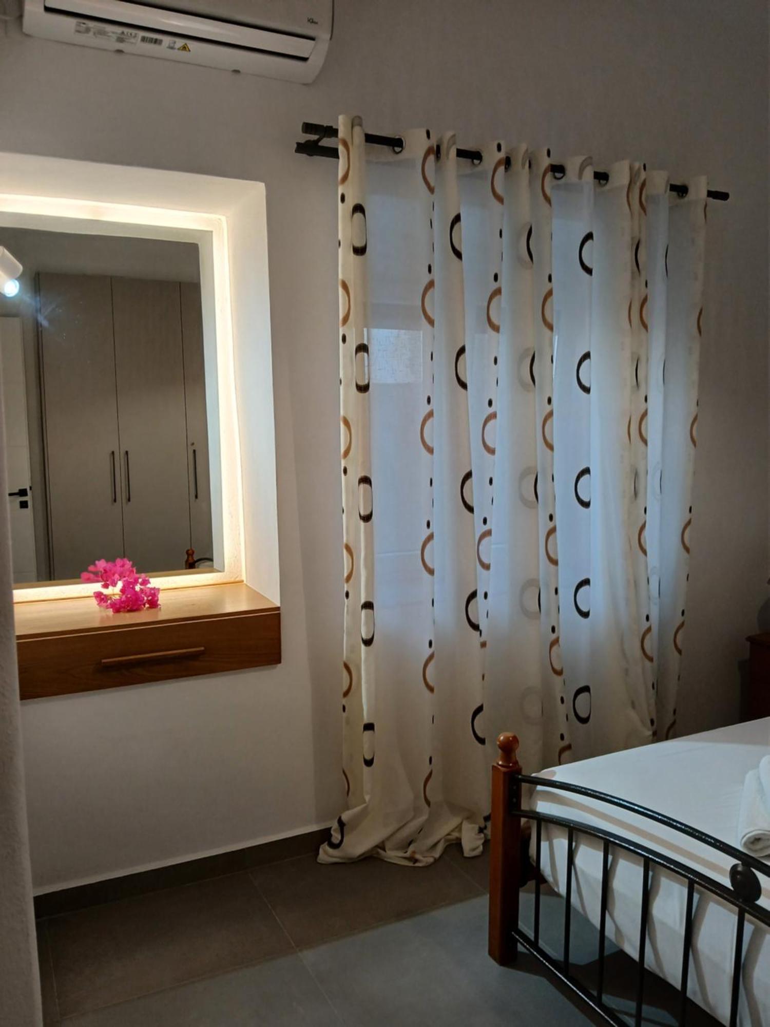 Panorama Apartment Ermoupoli Ngoại thất bức ảnh
